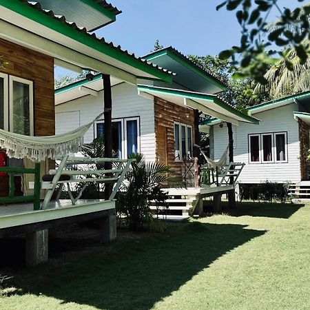 Suan Maprao Ko Kut Resort Exteriör bild